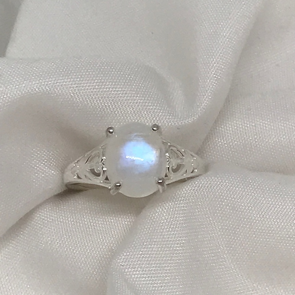 🌹Moonstone in Sterling Silver Ring Sz 5
